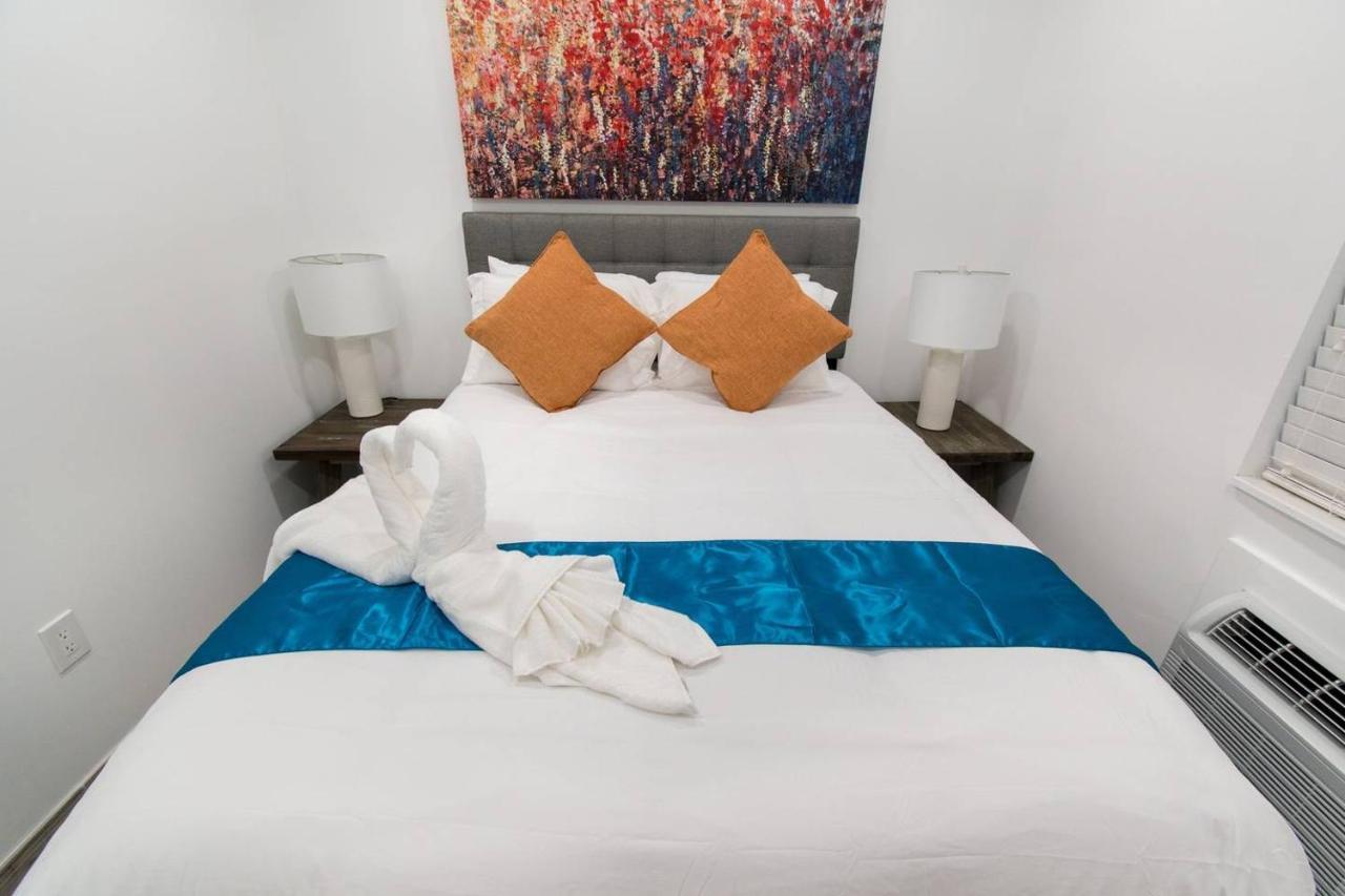 Chick & Fashionable 1 Bedroom Apt Beach Unit # 4 Hollywood Bagian luar foto